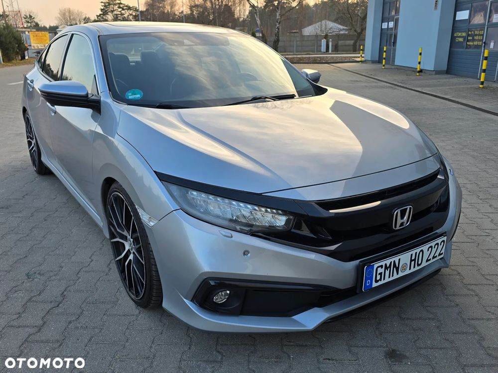 Honda Civic 1.5 i-VTEC Turbo CVT Executive - 4