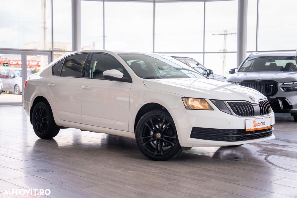 Skoda Octavia 1.6 FSI Automatik Ambiente - 24