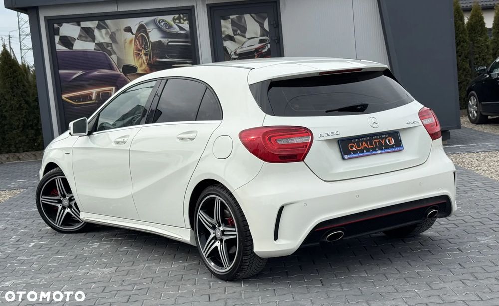 Mercedes-Benz Klasa A 250 4Matic 7G-DCT AMG Line - 11