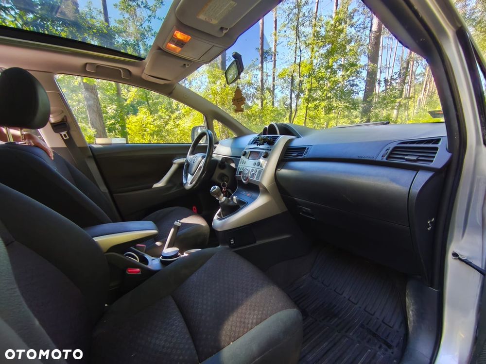 Toyota Verso 2.0 D-4D Sol plus 7os - 19