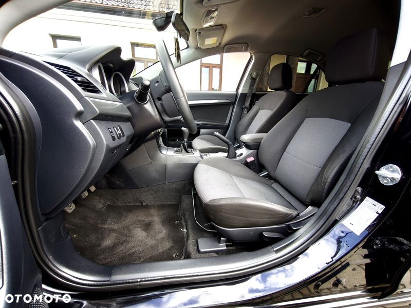 Mitsubishi Lancer 1.8 Instyle NAVI - 7
