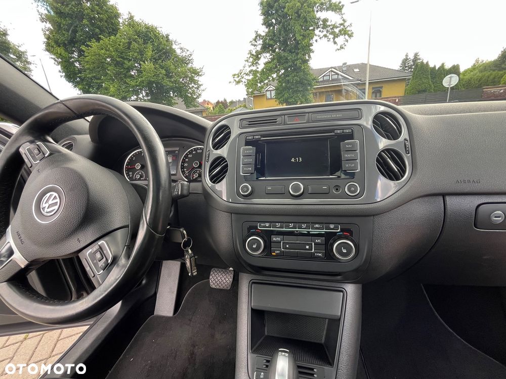 Volkswagen Tiguan 2.0 TDI 4Mot Perfectline R-Style DSG - 12