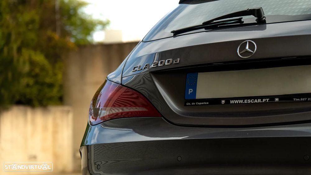 Mercedes-Benz CLA 200 d Shooting Brake AMG Line Aut. - 21