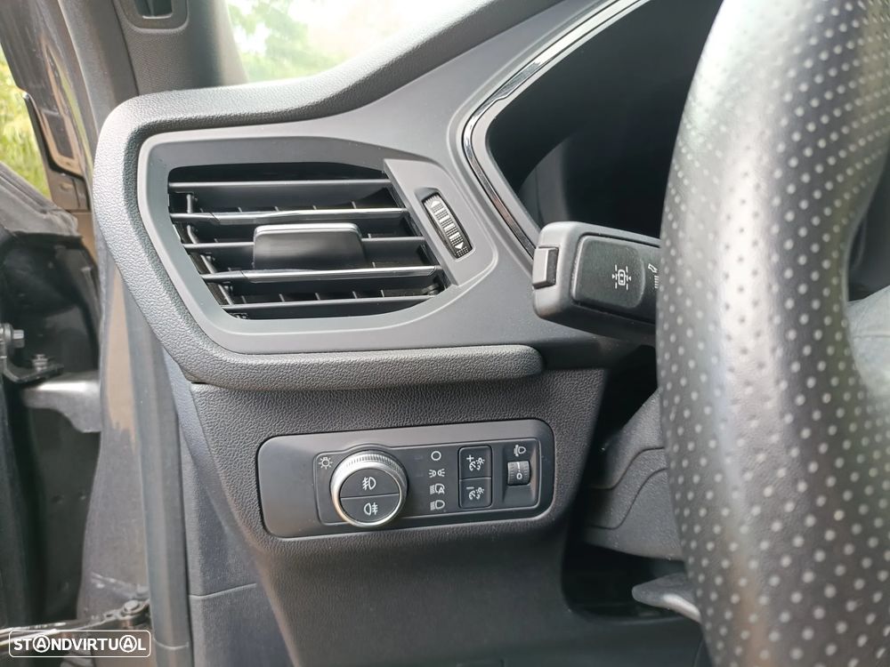 Ford Kuga 1.5 EcoBoost ST-Line - 11