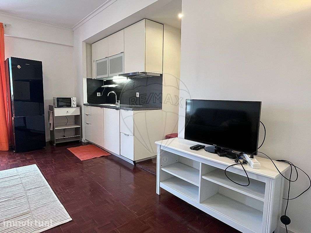 Apartamento T1 para arrendamento - Grande imagem: 2/17