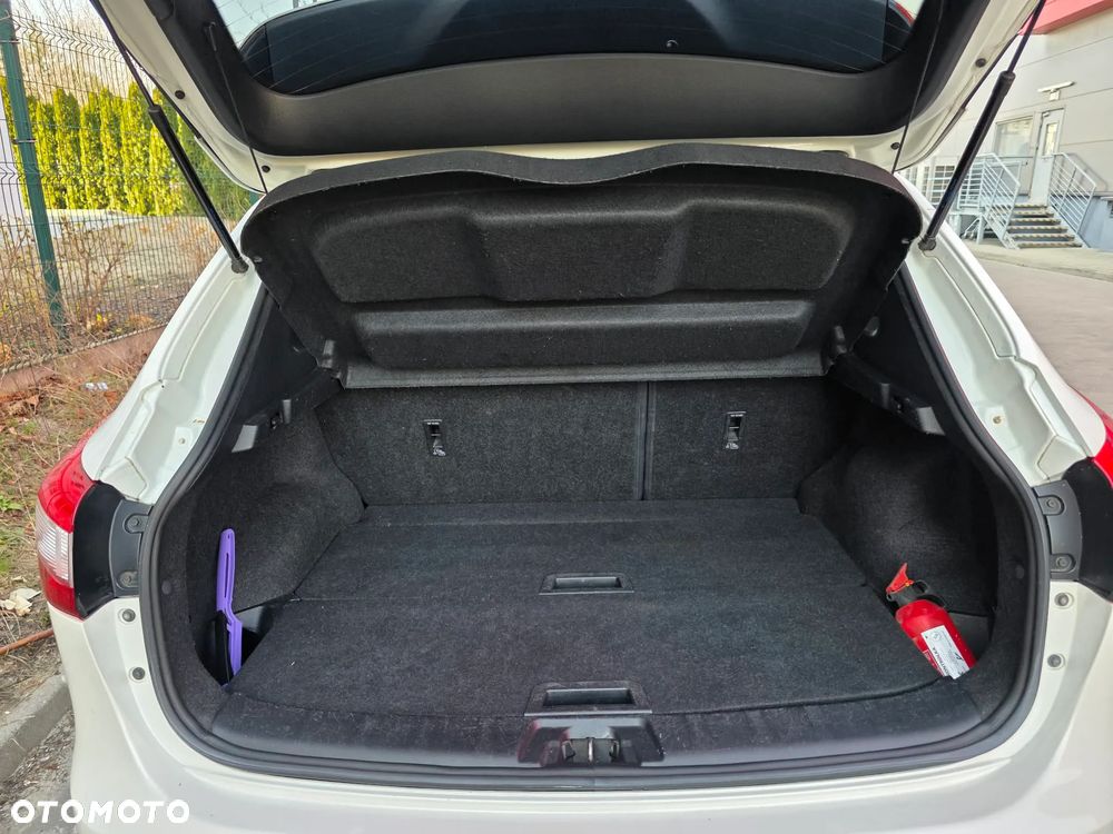 Nissan Qashqai 1.6 DCi Tekna Xtronic EU6 - 24