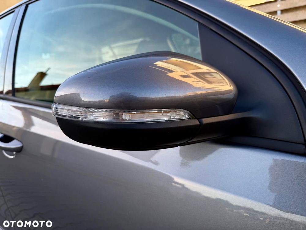 Volkswagen Golf - 18