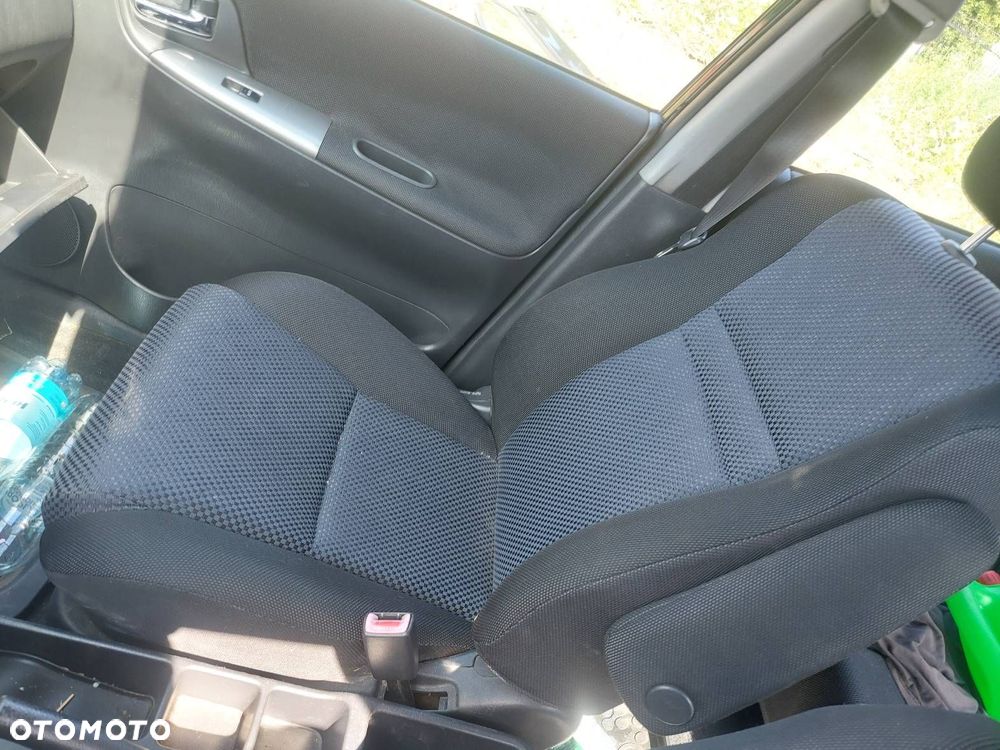 FOTELE KOMPLET LEWY PRAWY KANAPA TYŁ + BOCZKI TOYOTA COROLLA VERSO I - 4