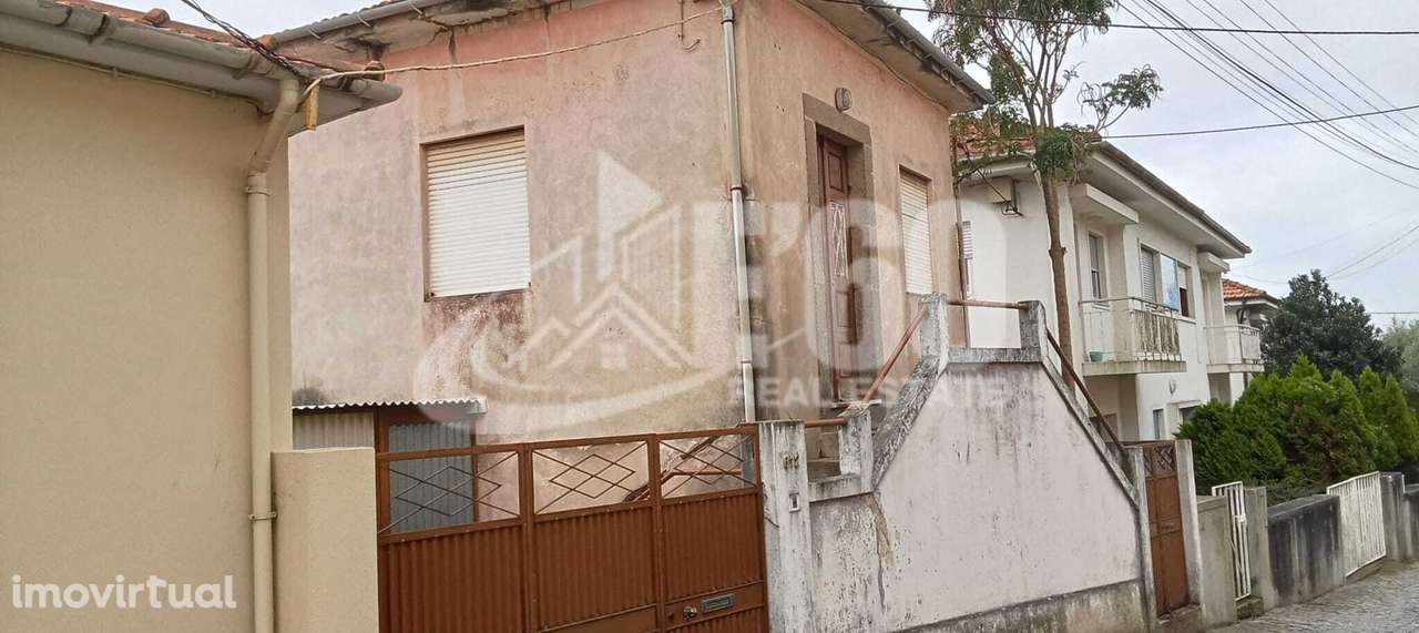 MORADIA T3 COM TERRENO PARA REABILITAR - Grande imagem: 4/9