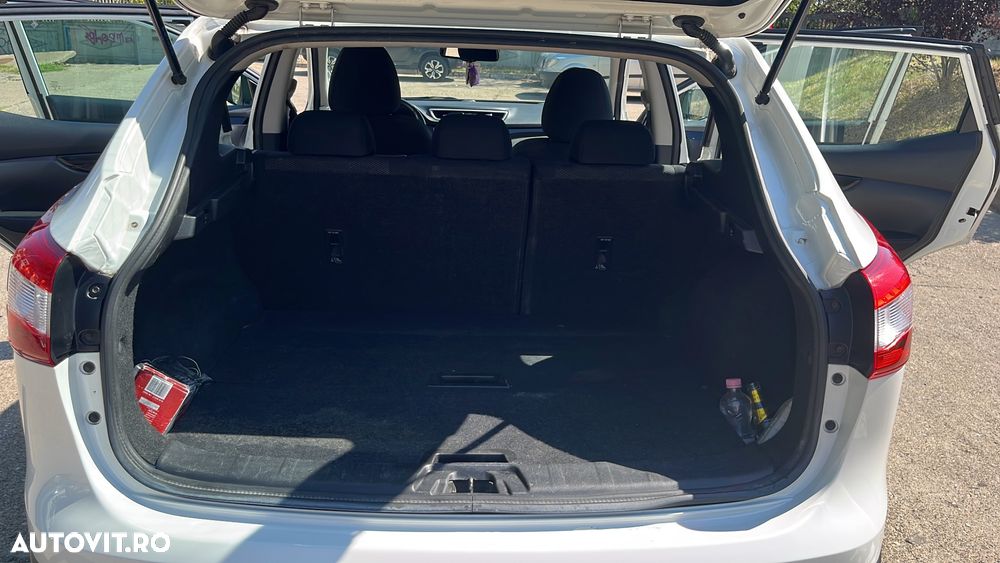 Nissan Qashqai 1.6 DCI Start/Stop 4X4-i Acenta - 24