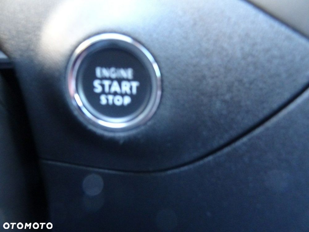 Opel Crossland X - 12