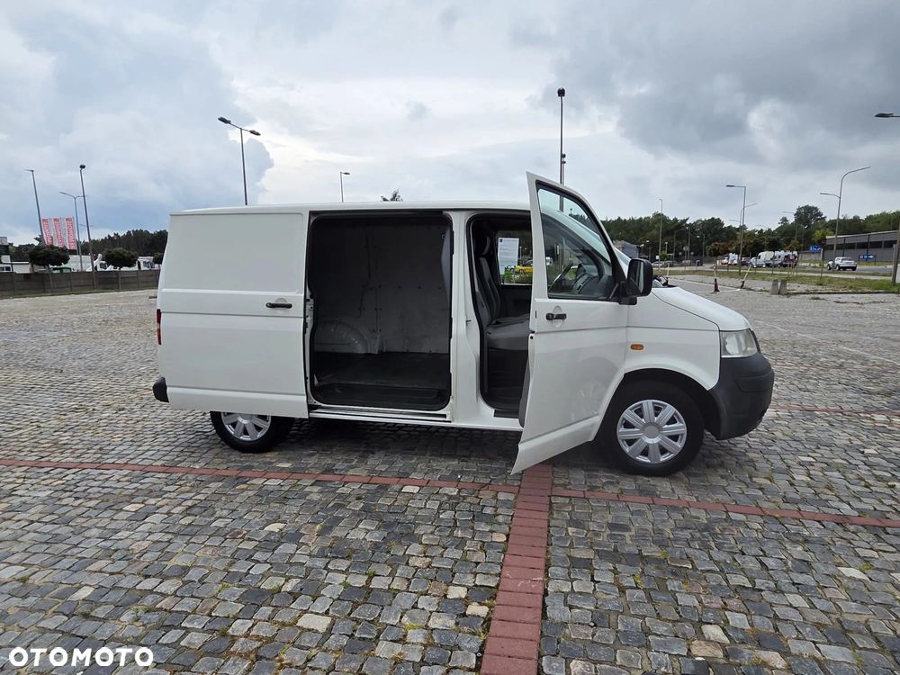 Volkswagen Transporter - 9