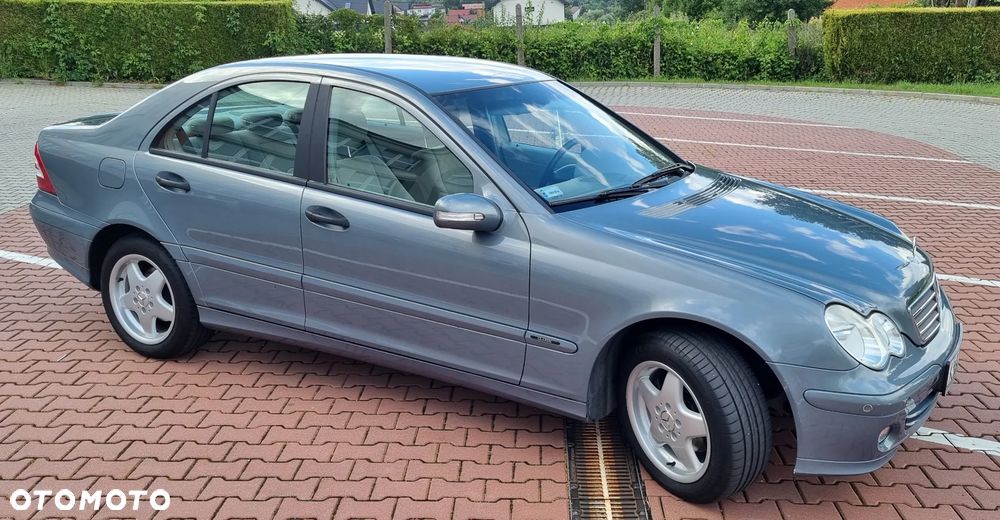Mercedes-Benz Klasa C 180 Kompressor Automatik Classic - 9