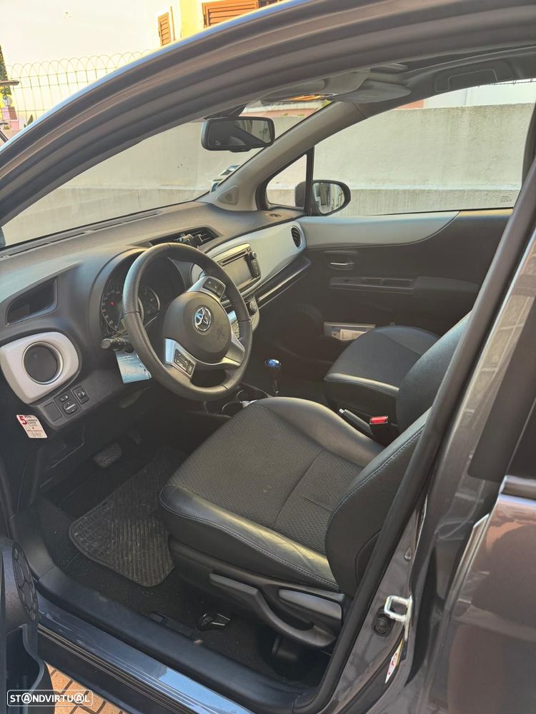 Toyota Yaris - 8
