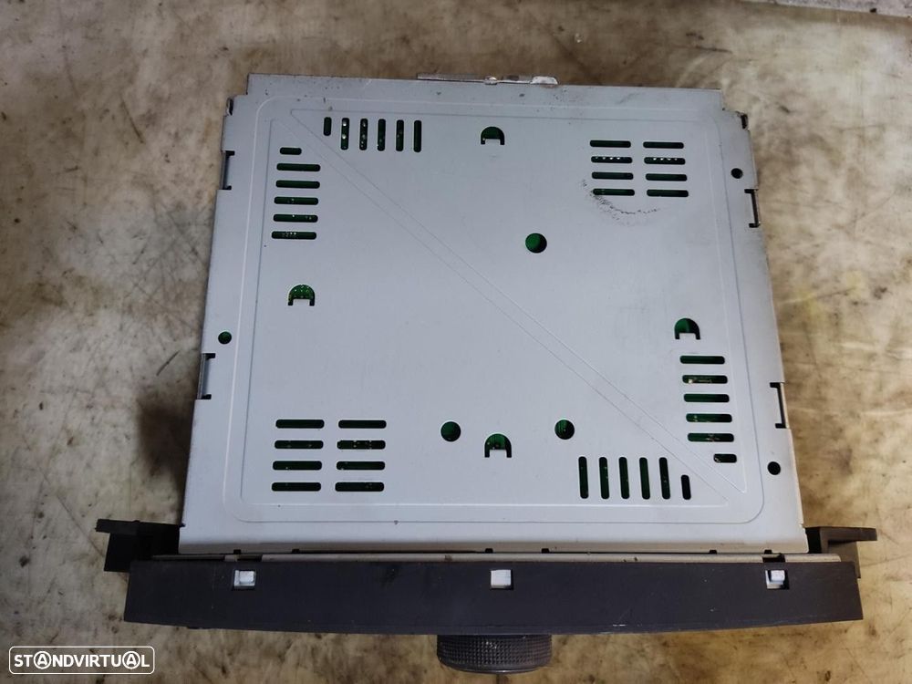 SISTEMA AUDIO / RADIO CD CHEVROLET AVEO / KALOS SEDAN 2010 - 3