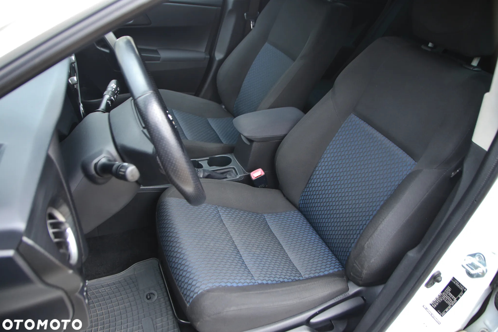 Toyota Auris - 18