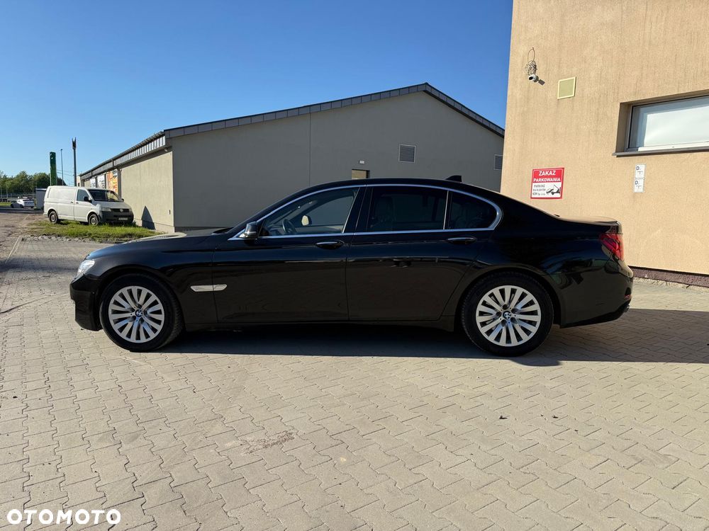 BMW Seria 7 740d - 5