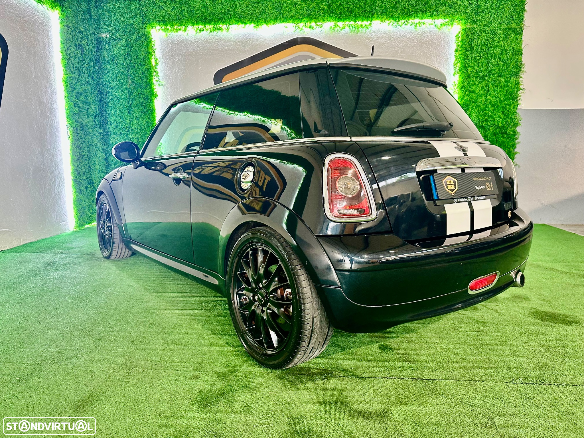 MINI 3 Portas Cooper D - 2