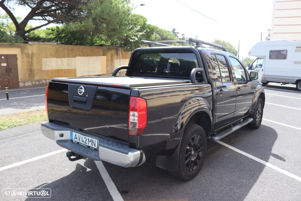 Nissan Navara 3.0 dCi V6 CD LE AT 4WD - 2