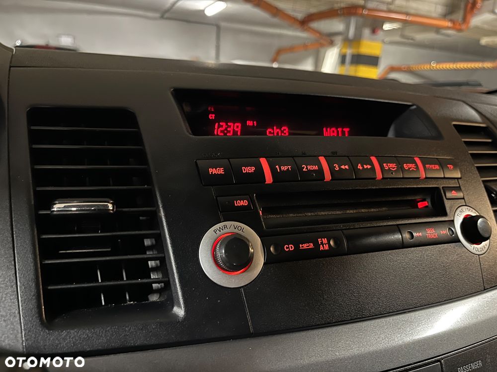 Mitsubishi Lancer 1.8 Invite - 12