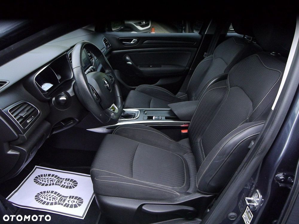 Renault Megane ENERGY TCe 140 EDC LIMITED - 29