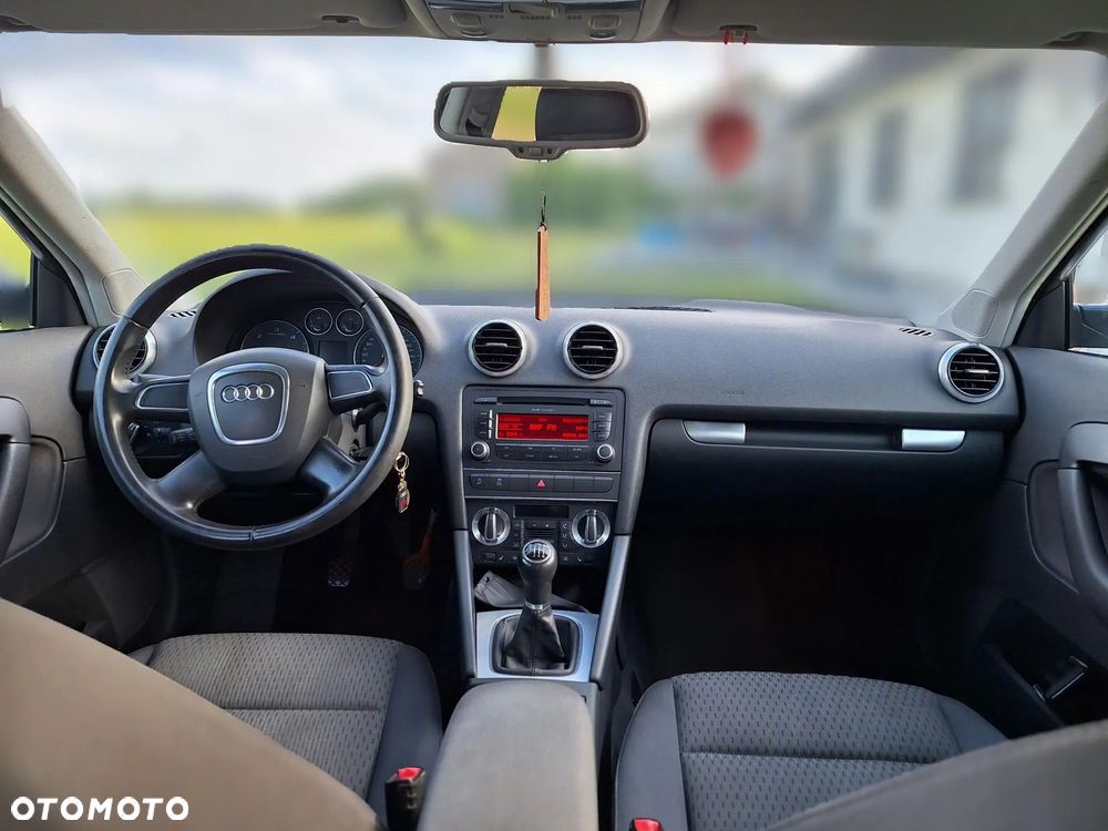 Audi A3 Sportback 2.0 TDI DPF Attraction - 8