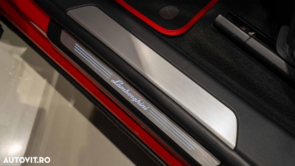 Lamborghini URUS - 35