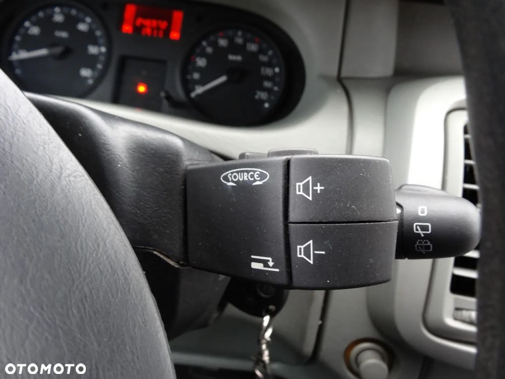 Renault Trafic Passenger FAP L2H1 Expression - 30