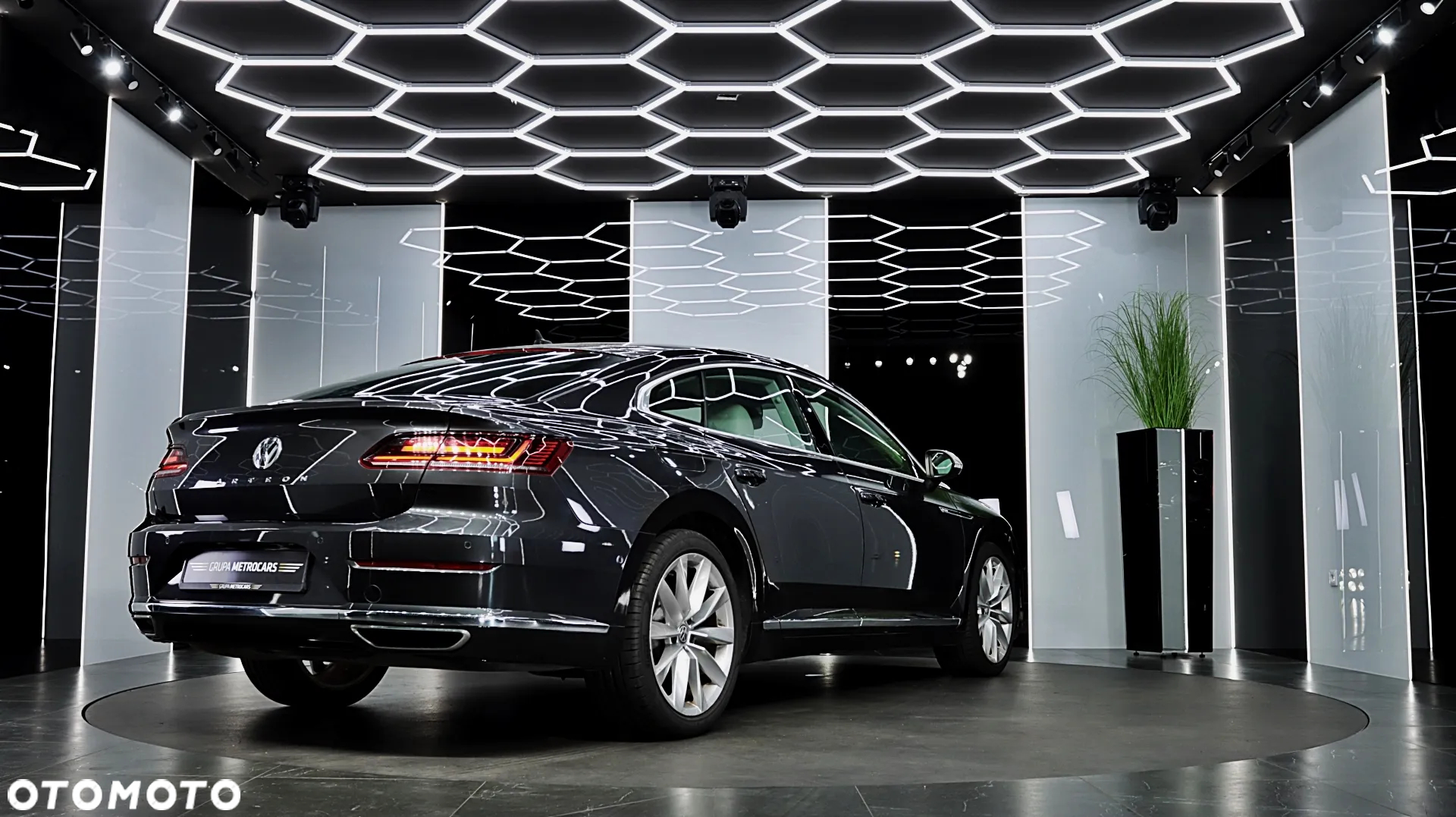 Volkswagen Arteon 2.0 TDI SCR Elegance DSG - 9
