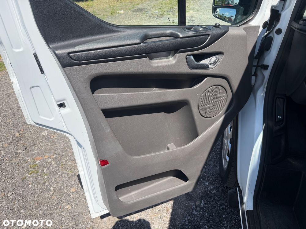 Ford Transit Custom - 10