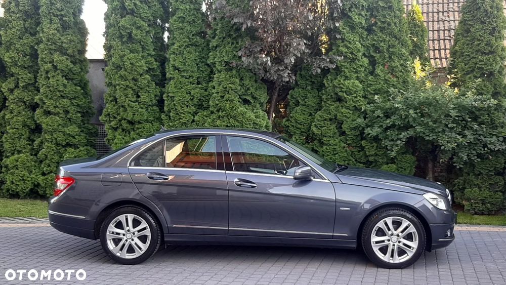 Mercedes-Benz Klasa C 180 Kompressor BlueEFFICIENCY Avantgarde - 4