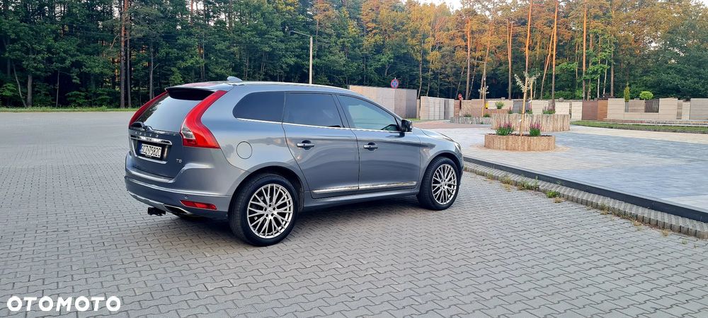 Volvo XC 60 T5 Drive-E Ocean Race - 4
