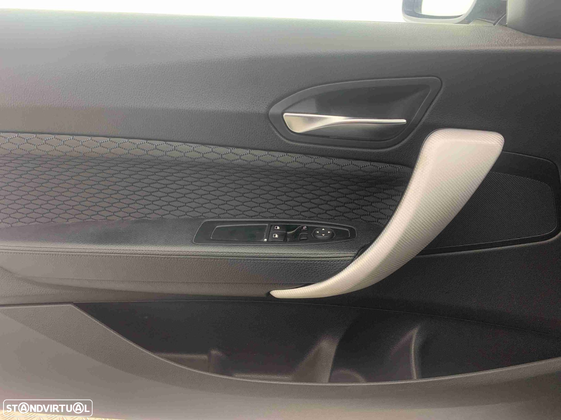 BMW M240i Auto - 33