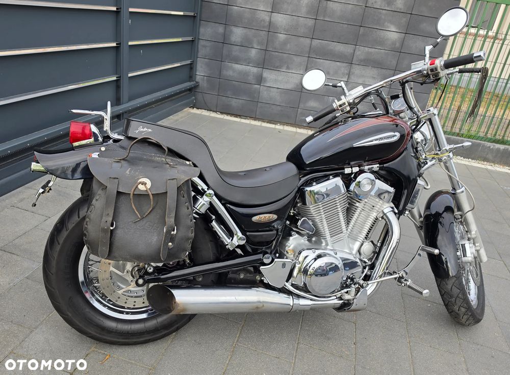 Suzuki Intruder - 9