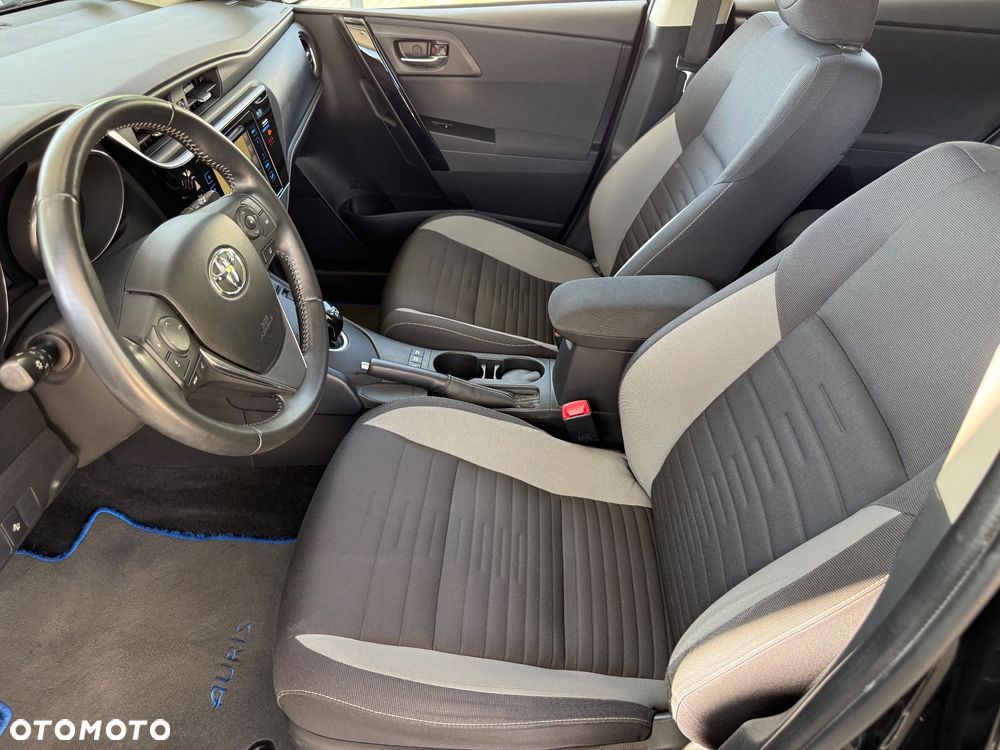 Toyota Auris - 14