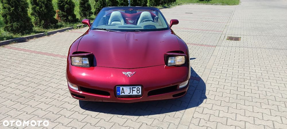 Chevrolet Corvette - 3