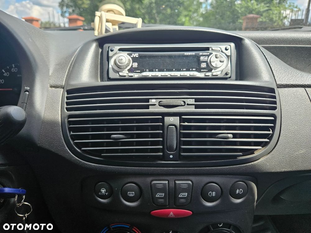 Fiat Punto - 23