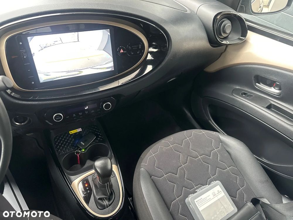 Toyota Aygo X 1.0 VVT-i Selection CVT - 22