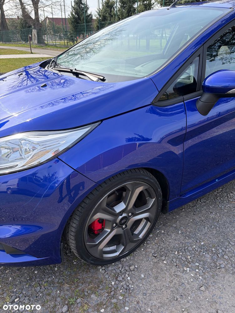Ford Fiesta ST - 8