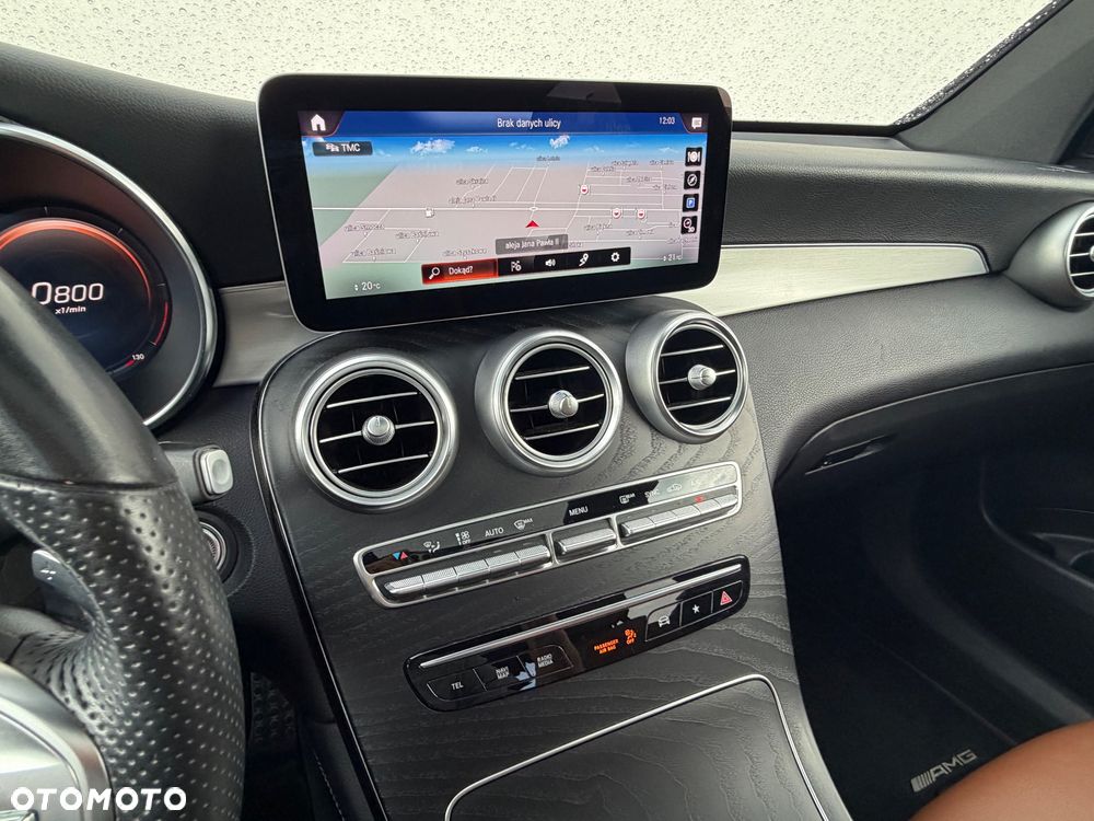 Mercedes-Benz GLC 200 d 4Matic 9G-TRONIC AMG Line - 27