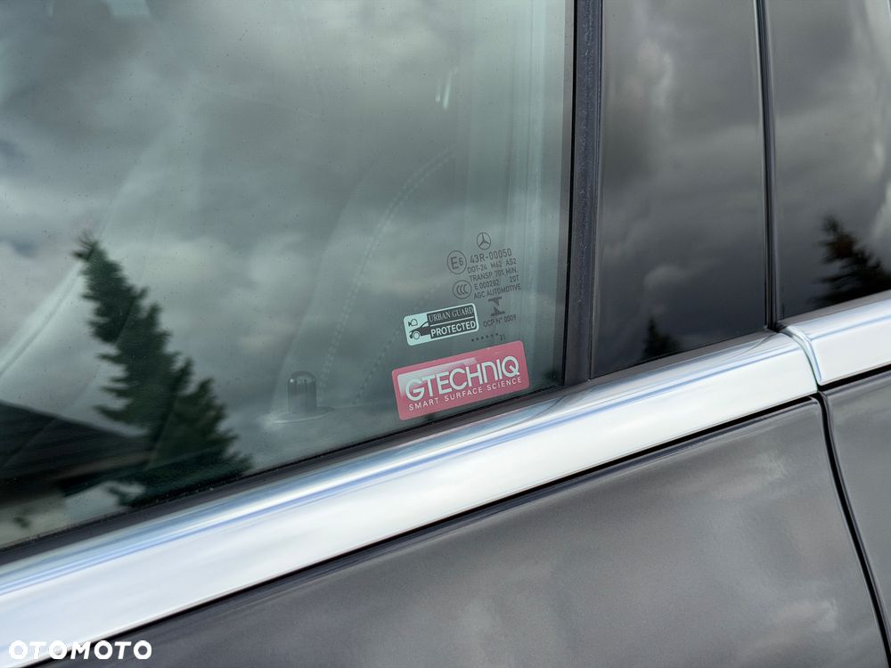 Mercedes-Benz Klasa E 200 4-Matic AMG - 37