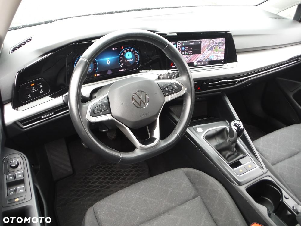 Volkswagen Golf - 32