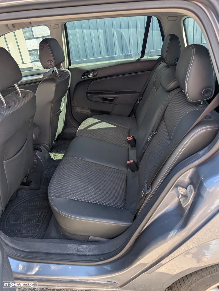 Opel Astra 1.7 CDTi Cosmo - 15