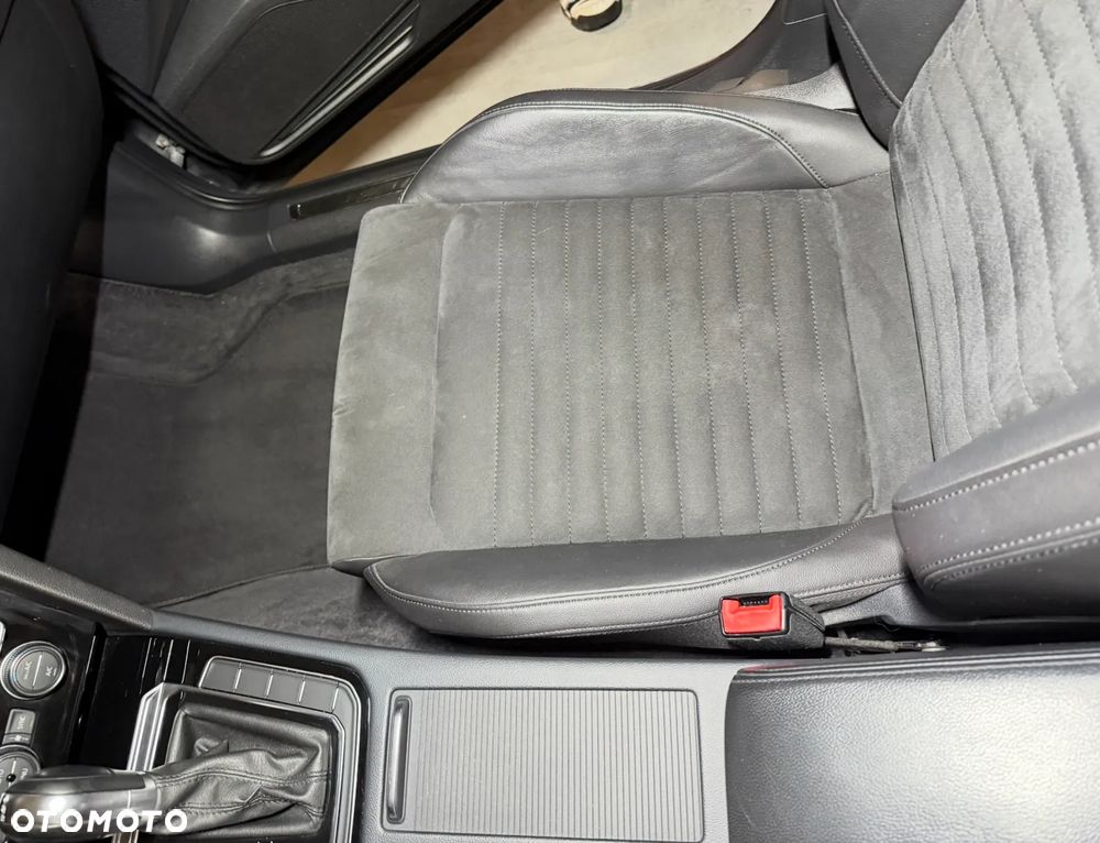 Volkswagen Passat 2.0 TDI SCR DSG Highline - 14