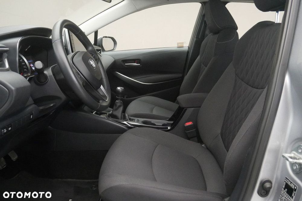 Toyota Corolla - 12