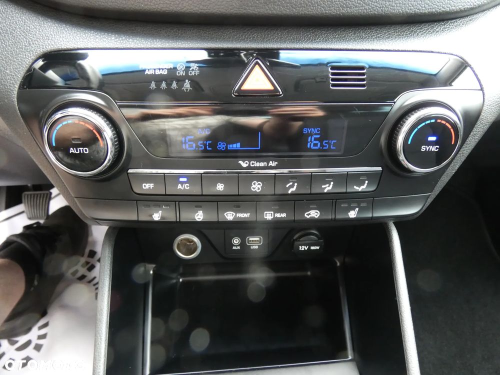 Hyundai Tucson 1.6 GDI BlueDrive Design 2WD - 23