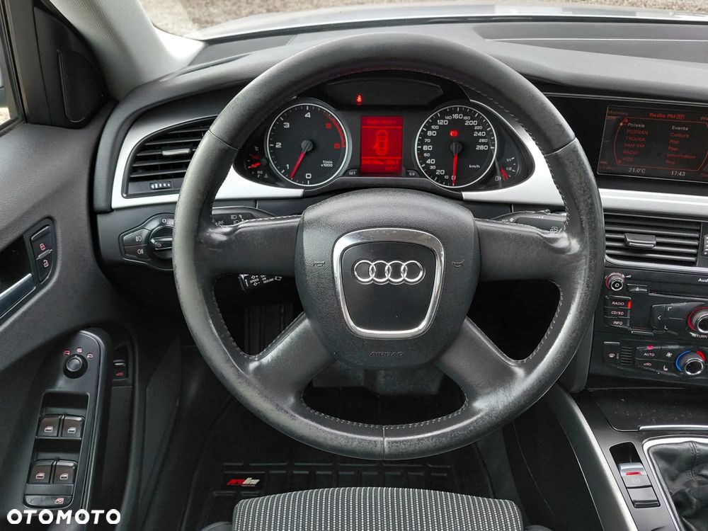 Audi A4 Limousine 3.0 TDI DPF quattro Ambiente - 7