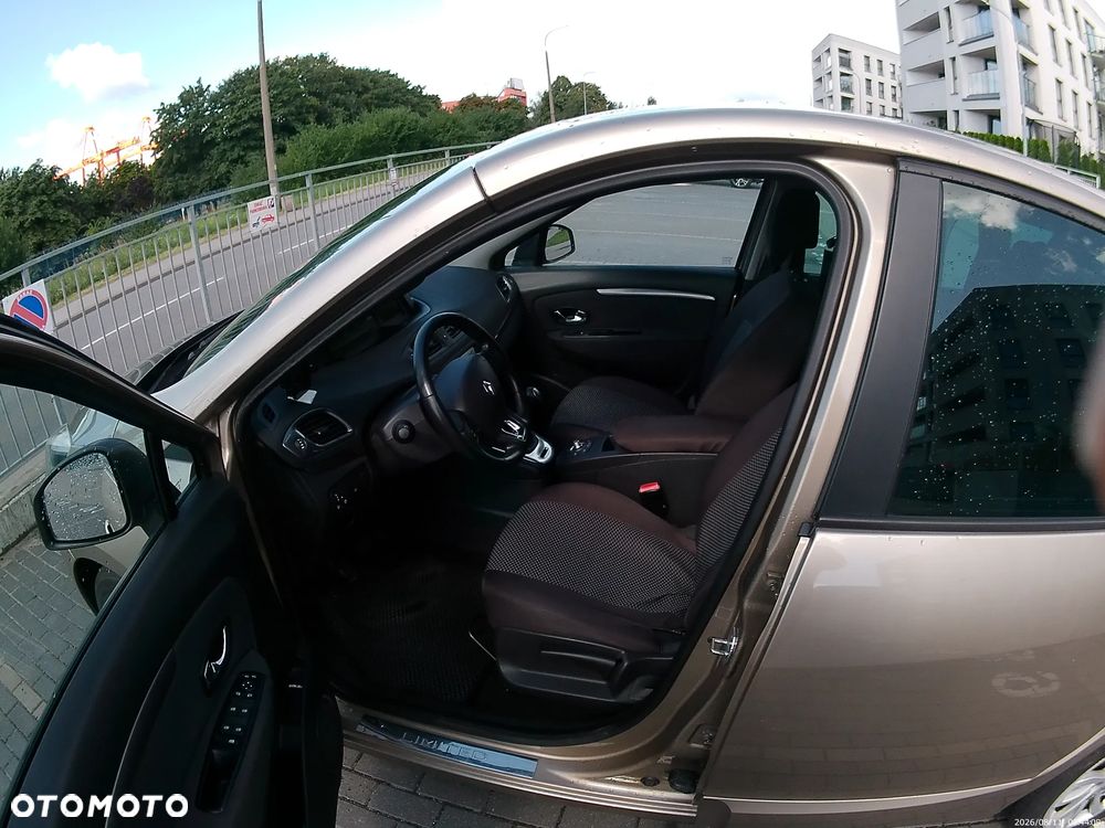 Renault Scenic 1.5 dCi Limited - 9