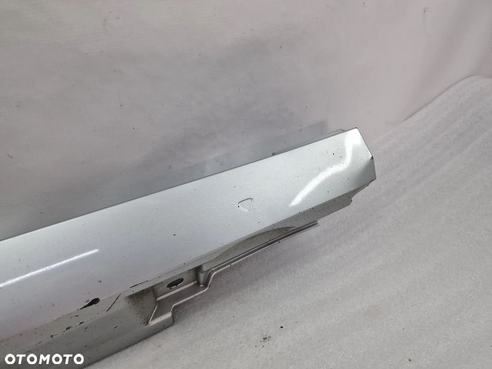 VW PASSAT B8 3G0 14- PRAWA LISTWA PROGOWA / NAKŁADKA PROGU , CZARNA , BIAŁA , SREBRNA , NR 3G0853858F , NR AUKCJI PR347 - 30