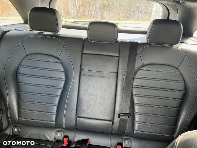 Mercedes-Benz GLC - 14